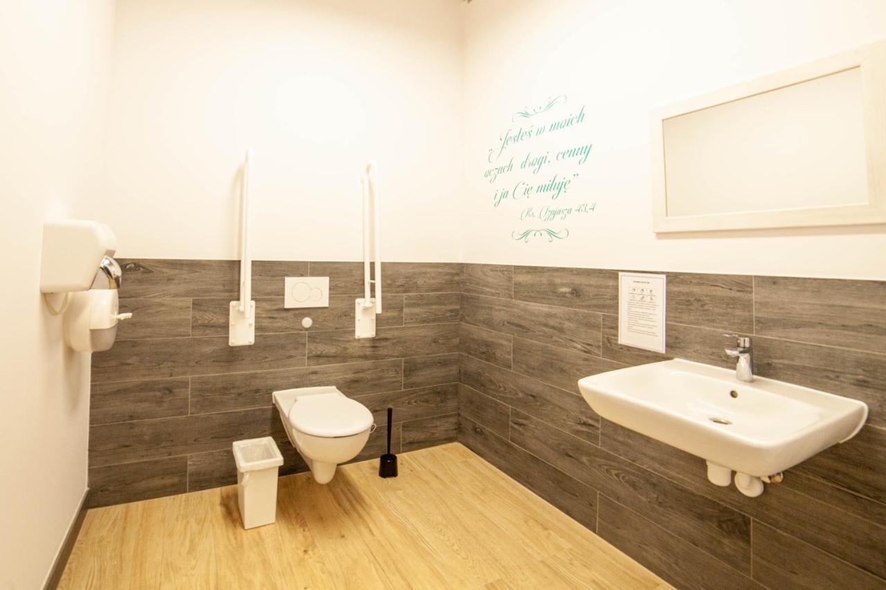 Hostel Montessori Гданськ Екстер'єр фото